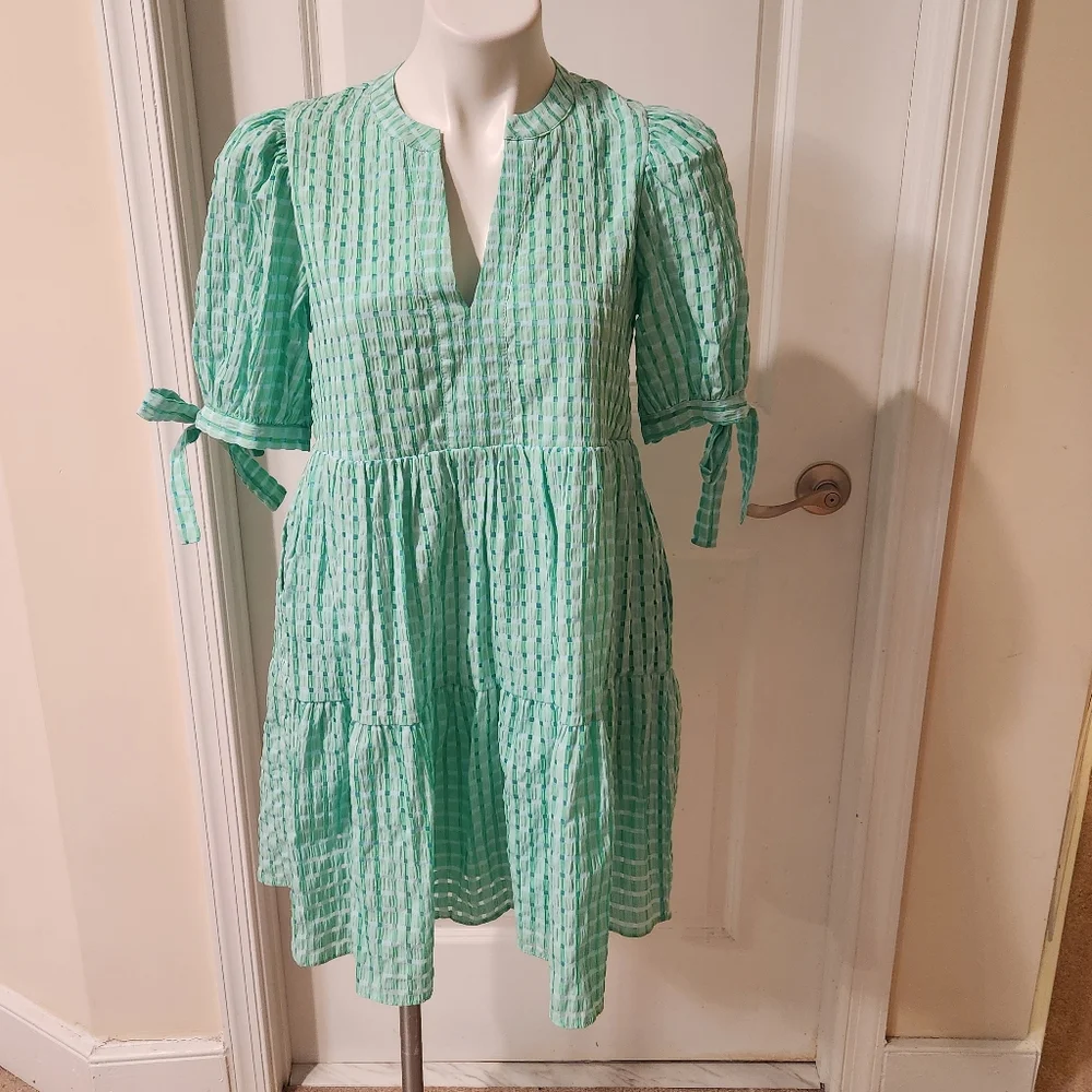 English Factory | Dresses | English Factory Small Green Dress | Poshmark